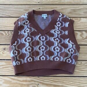 Sundeh Sunday Best Wool Crop V Neck Sweater Vest Size Medium Women’s Brown